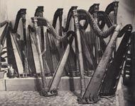 Man Ray : "Les Harpes"
